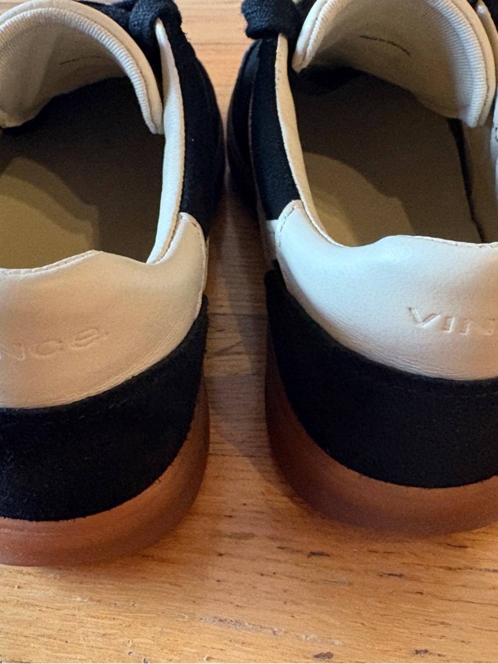Vince Oasis Sneakers black suede Sz 6.5 - Picture 6 of 6